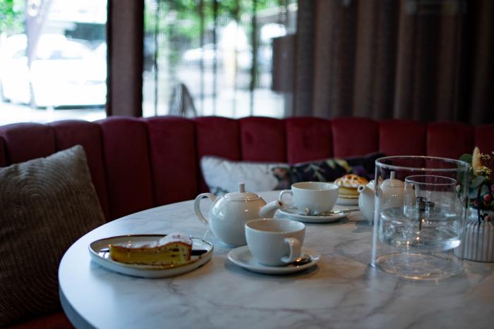 Theepotten met gebak